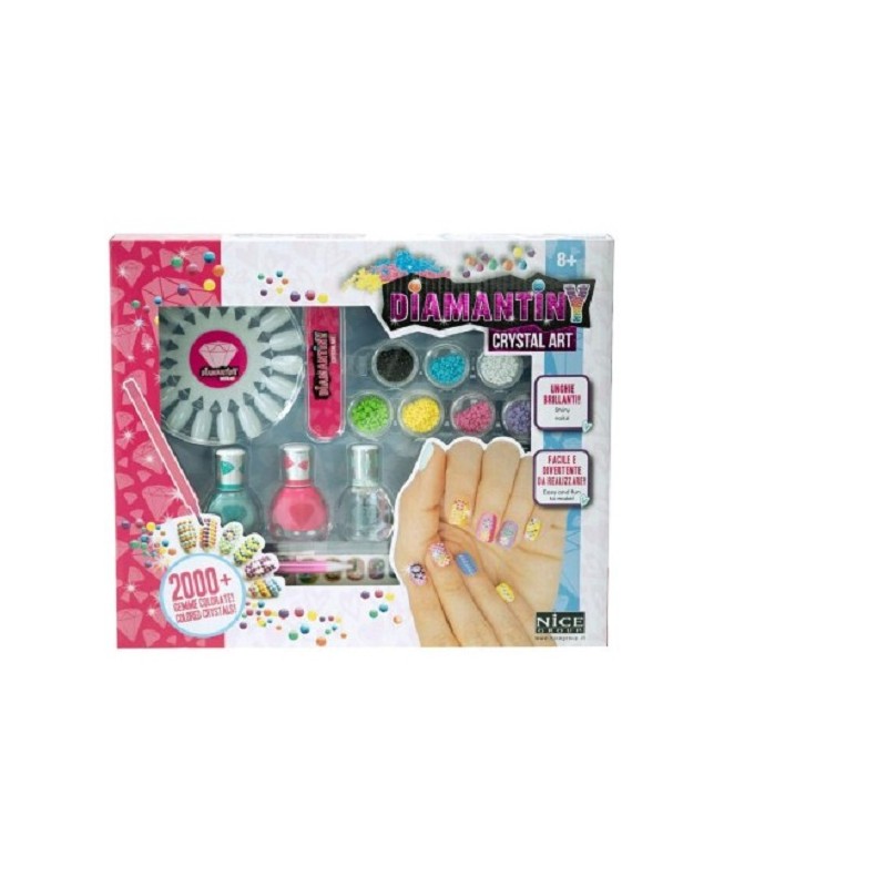 DIAMANTINY NAIL DESIGN